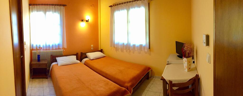Dipla Sto Potami Hotel Chani Terevou Buitenkant foto