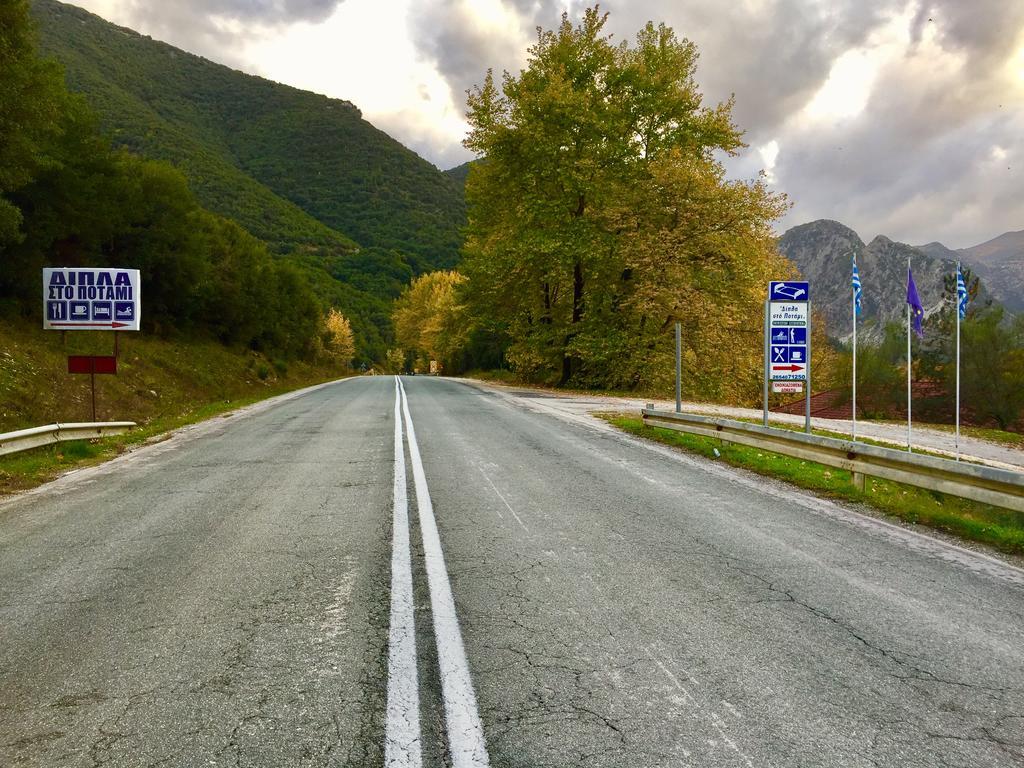 Dipla Sto Potami Hotel Chani Terevou Buitenkant foto