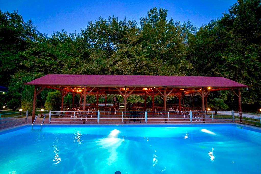 Dipla Sto Potami Hotel Chani Terevou Buitenkant foto